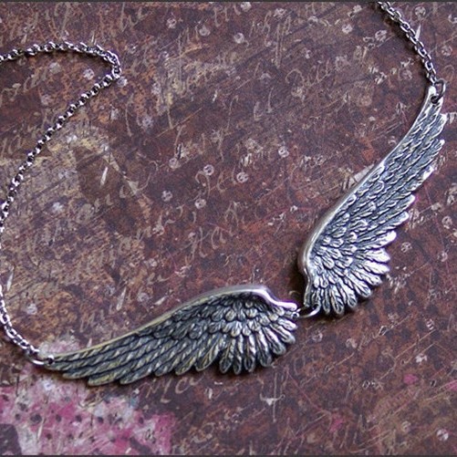 Wholesale Retro Angel Wings Pendant Necklace Fashion Accessory for Party or Everyday Gift