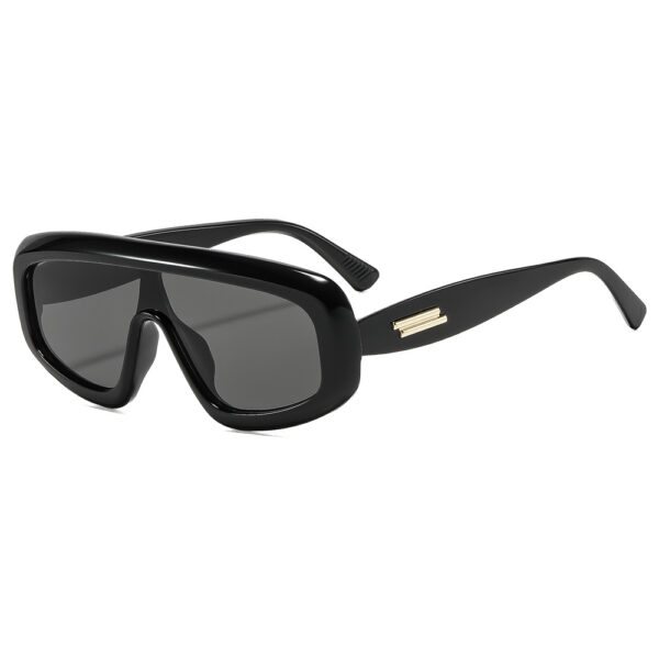 Wholesale Retro Hip Hop Trendy Sunglasses UV400 Protection Black Frame Grey Lens Fashion Accessory Everyday Wear