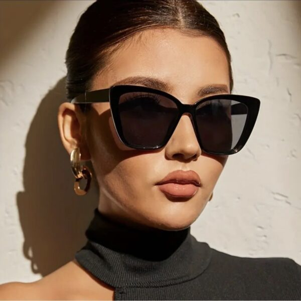 Wholesale Trendy Cat-Eye Sunglasses with Resin Anti Blue Light Lenses for Women Party Fashion Accessory
