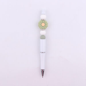 White and Green Daisy