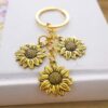 Wholesale Pastoral Style Sunflower Tassel Keychain, Alloy Keychain Pendant, Fashion Accessory for Gifts