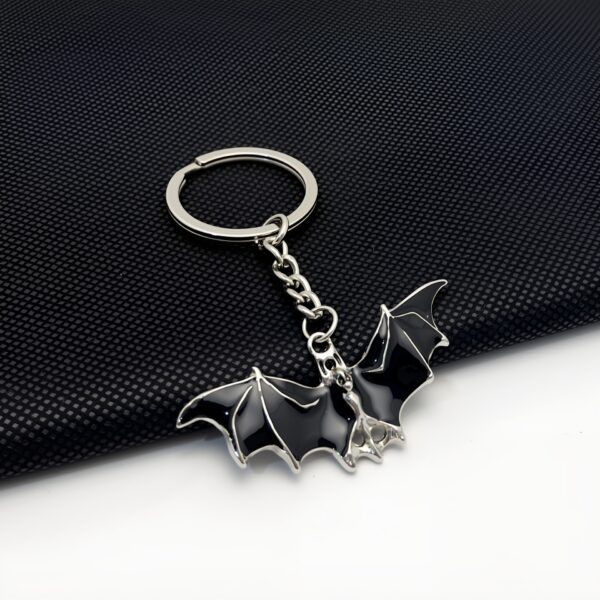 Wholesale Black Zinc Alloy Bat Keychain Halloween Car Key Accessory