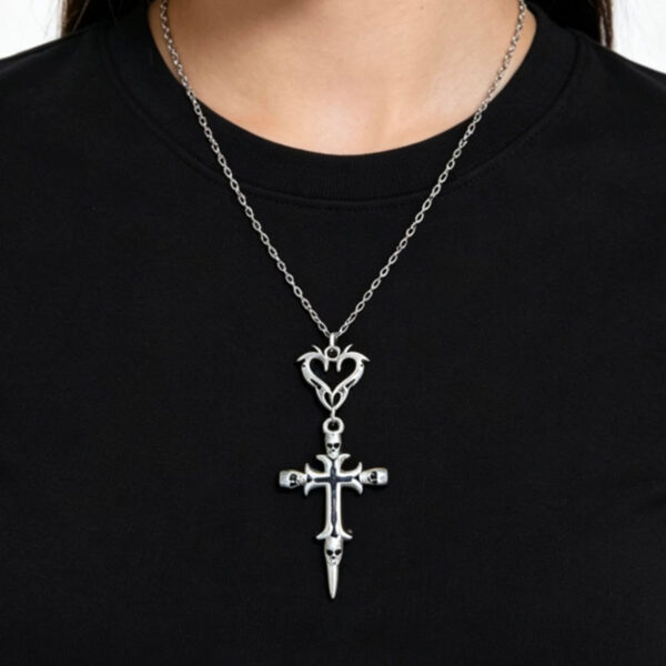 oly-d6b14295cc0b629f4e120990e65c82b6 Wholesale Gothic Flame Heart Skull Cross Pendant Necklace Vintage Silver Finish Y2K Fashion Accessory