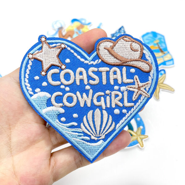 Wholesale Blue Seashell Embroidered Patch Iron-On Clothing Decorative Accessory Gift Resale
