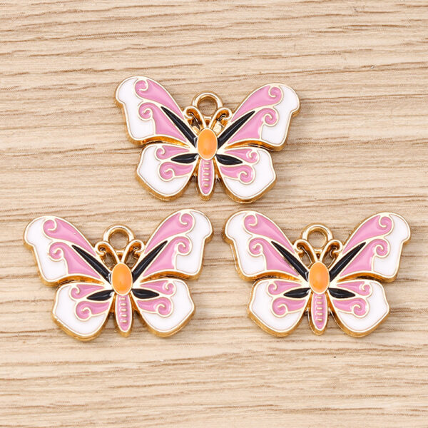 Wholesale Fashion Accessory Butterfly Pendant DIY Jewelry Kit 10pcs Black White Zinc Alloy Electroplated Perfect for Resale or Gift
