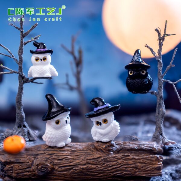 Wholesale Halloween Green Faced Witch Ghost Pumpkin Resin Ornament Decorative Accent for Boutique Resale