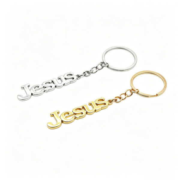 Wholesale Chic Gold Metal Letter Pendant Keychain Fashion Accessory for Car Keys or Bag Charm