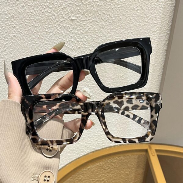 Wholesale Vintage White Leopard Print Square Rivet Glasses Frame Anti-Blue Light Fashion Eyewear for Men Women