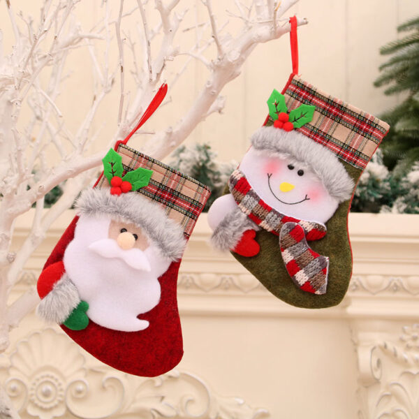 oly-dcae4541fbb27094c8203fc12e2d1e78 Wholesale Plush Christmas Stocking Gift Bag Vintage European Style Holiday Decorative Accent