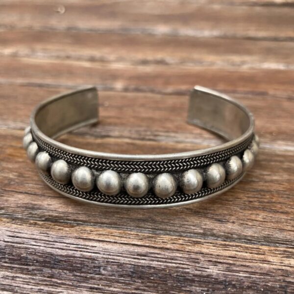 Wholesale Vintage Silver Alloy Open Bangle Bracelet - Trendy Jewelry Accessory
