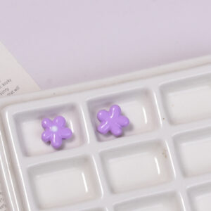 Purple dotted flowers