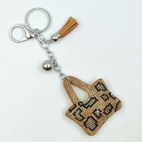 Wholesale Leopard Print Velvet Rhinestone Keychain, Bag Charm with Tassel, Fashion Accessory for Purse Car Key