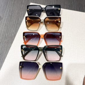 oly-e0376ec4310311c4c9e506cf2802880d Wholesale Chic Large Frame Hollow Out Sunglasses UV400 Sun Protection Fashion Accessory