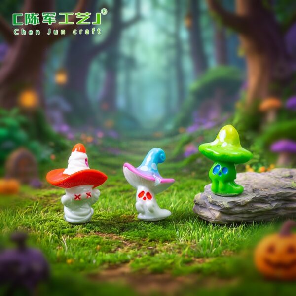 Wholesale Halloween Ghost Mushroom Resin Ornament for Garden DIY Miniature Landscape Decor