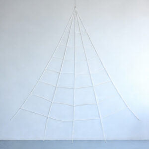 White triangular spider web / 5.3m corner net (5* 4.8m including floor nails) does not shed or break threads