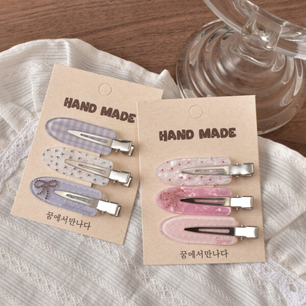 oly-e2fe58fd094138e6b3687e8504115391 Wholesale 3 Pcs Pink Heart Acrylic Seamless Hair Clips Fashion Hair Accessories for Girls Boutique Resale