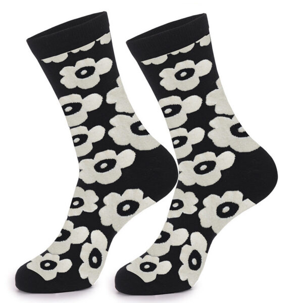 Wholesale Love Pattern Mid Calf Socks for Women Cotton Blend Knit Gift for Everyday Use
