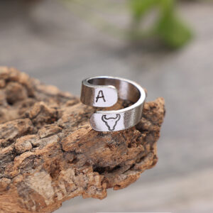 Wholesale Vintage Letter A Alloy Open Ring, Simple Alphabet Print, Jewelry Accessory for Boutique Resale