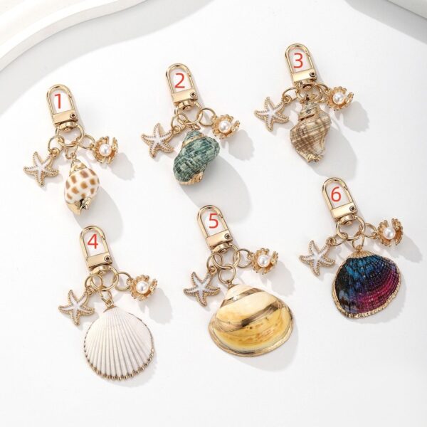 Wholesale Natural Shell Asymmetric Keychain Pendant Trendy Fashion Accessory