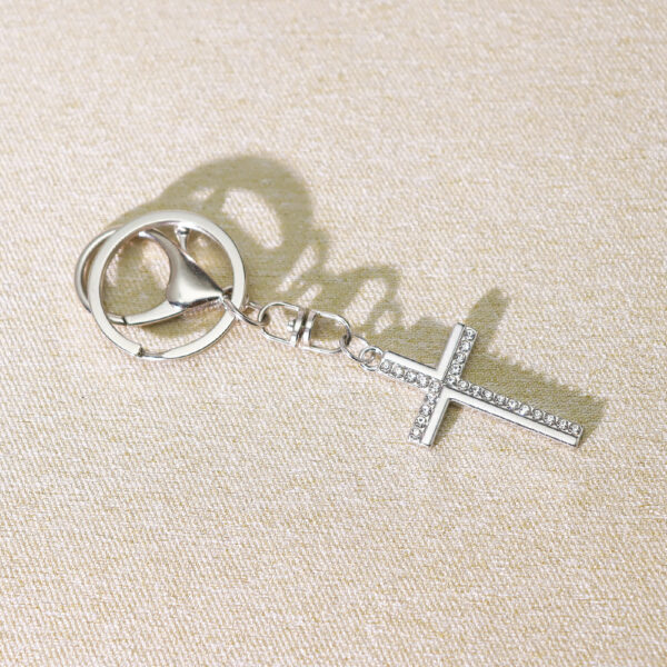 oly-e5961dcd329a7aaa9770d973acf21492 Wholesale European Style Cross Keychain Pendant Metal Bag Charm for Everyday Use