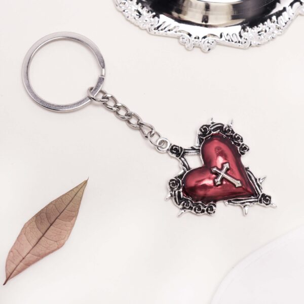 oly-e6581db57ac7c2816b70892348d29bc7 Wholesale Gothic Red Heart Thorn Keychain Pendant for Bag, Car Key Decorative Accessory