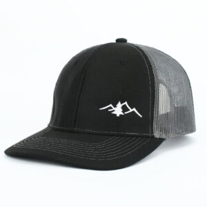 Wholesale Embroidered Breathable Mesh Baseball Cap Adjustable Flat Brim Hat for Boutique Resale