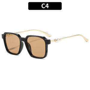 C4-Black-framed Tea Slices