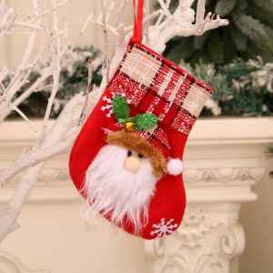 Old man with red bell socks [16*13cm16g]