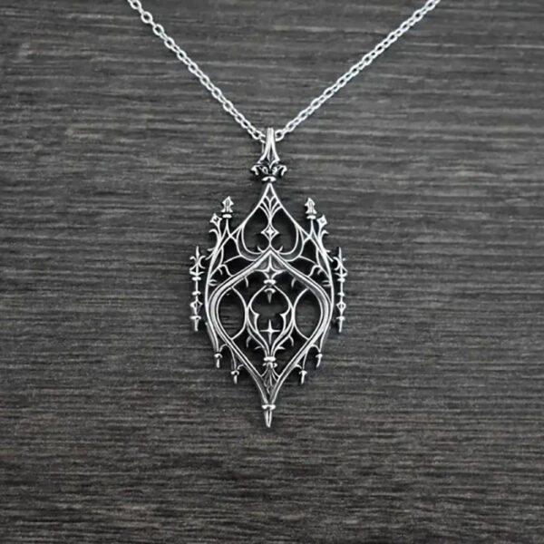Wholesale Gothic Vintage Hollow Flower Pendant Necklace Stylish Jewelry Accessory for Daily Wear