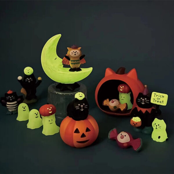 Wholesale Halloween Cat Miniature Resin Scene Ornament Decorative Accent Gift Blind Box