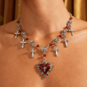 oly-eade53936dc96ac4c902d674bba42c10 Wholesale Gothic Cross Heart Pendant Necklace Trendy Layered Jewelry Accessory for Daily Wear