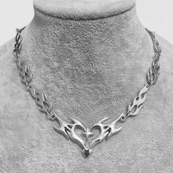 Wholesale Trendy Heart Cutout Flame Necklace Alloy Electroplated Unisex Fashion Jewelry Accessory Boutique Resale