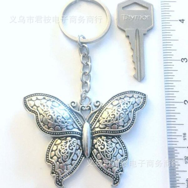Wholesale Retro Alloy Butterfly Keychain Key Pendant Fashion Accessory Gift