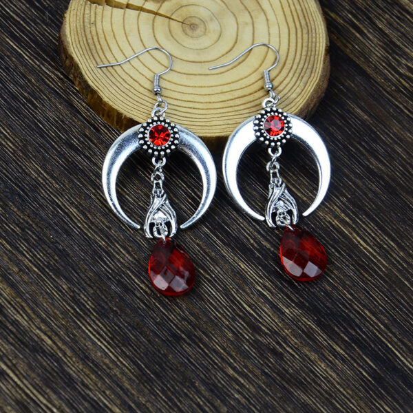 oly-ec6e795dbfb3410d027ded707568cac9 Wholesale Zinc Alloy Bat Moon Pendant Earrings Vampire Bat Moon Design for Halloween Party or Everyday Wear Trendy Jewelry Accessory