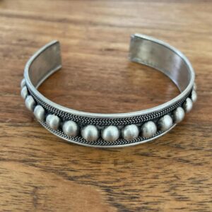 Wholesale Vintage Silver Alloy Open Bangle Bracelet - Trendy Jewelry Accessory