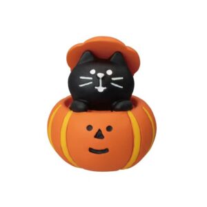 Pumpkin pot black cat