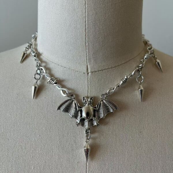 Wholesale Gothic Y2K Punk Bat Necklace with Flowing Chain Layering Jewelry for Resale