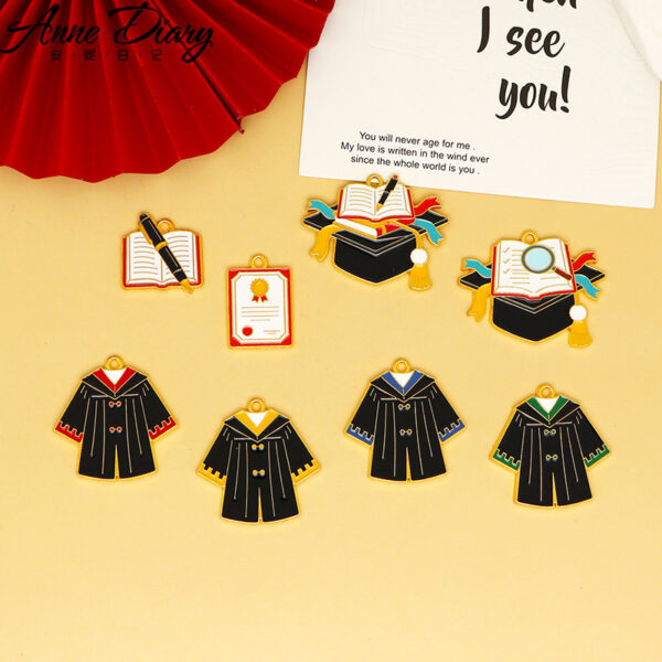 oly-ef3bed43f8d056d79e18b6c708d76bf6 Wholesale College Style Graduation Enamel Pendant Keychain Zinc Alloy Fashion Accessory