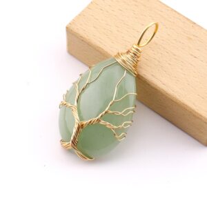 Green aventurine (2.4x3.4cm)