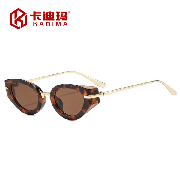 oly-ef7905a5736816ab519ecf417386c137 Wholesale Trendy Cat Eye Retro Oval Sunglasses UV400 Black Frame Gray Lens for Everyday Wear