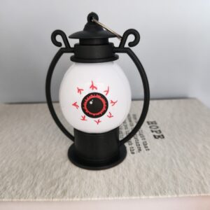 One-eyed bead pattern kerosene lamp