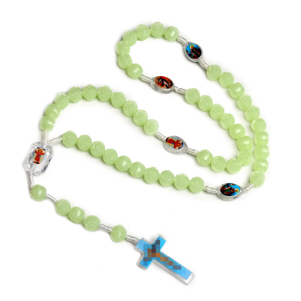 oly-f11dbe98320de3f681d58623d3ef920d Wholesale Glow in the Dark Cross Pendant Necklace Plastic Resin Trendy Jewelry Accessory