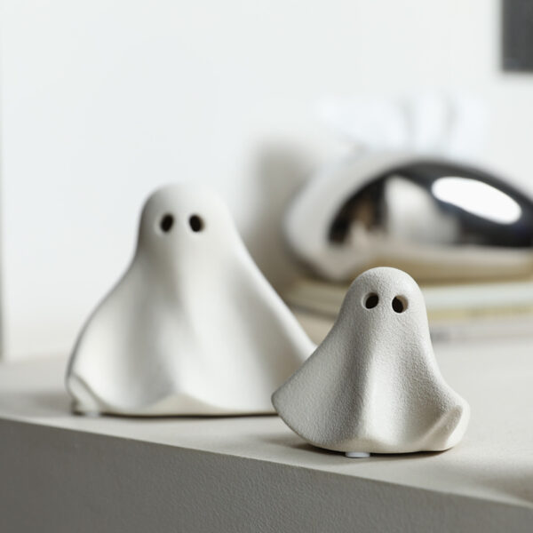 Wholesale Cute Halloween Ghost Ceramic Ornament Decorative Accent for Party Gift Boutique