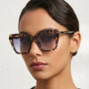 Wholesale Retro Square Sunglasses with UV400 Protection Fashion Accessory for Outdoor Everyday Use