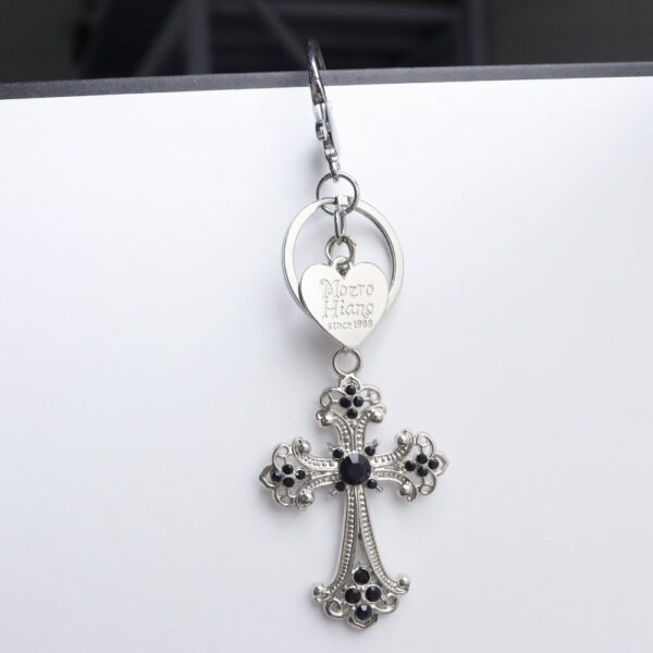 Wholesale Y2K Sweet-Cool Rhinestone Cross Keychain with Heart Engraved Tag, Zinc Alloy Bag Charm Decorative Accessory
