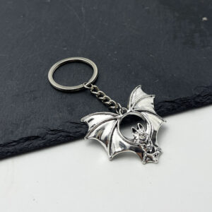 Wholesale Silver Bat Keychain Zinc Alloy Gothic Halloween Gift Fashion Accessory for Boutique Resale