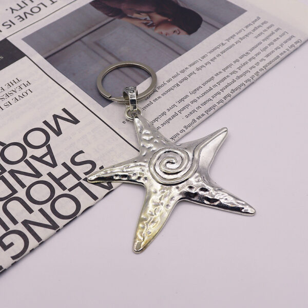 Wholesale Silver Star Keychain Pendant, Fashion Accessory Keychain for Boutique Resale