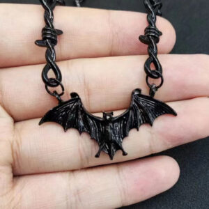 oly-f6487c52286973513f375d280e0d75ae Wholesale Alloy Gothic Thorn Chain Necklace Vintage Bat Pendant Jewelry Accessory Trendy Gift for Halloween or Everyday Wear