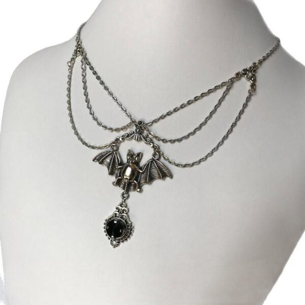 Wholesale Vintage Multi Layer Bat Pendant Clavicle Chain Necklace Black Alloy Jewelry Halloween Gift
