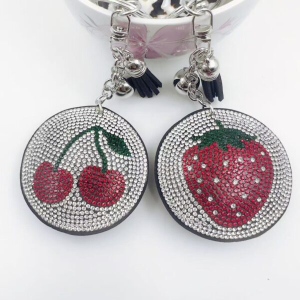 Wholesale Rhinestone Strawberry Keychain Bag Charm Fashion Accessory For Party Gifts
